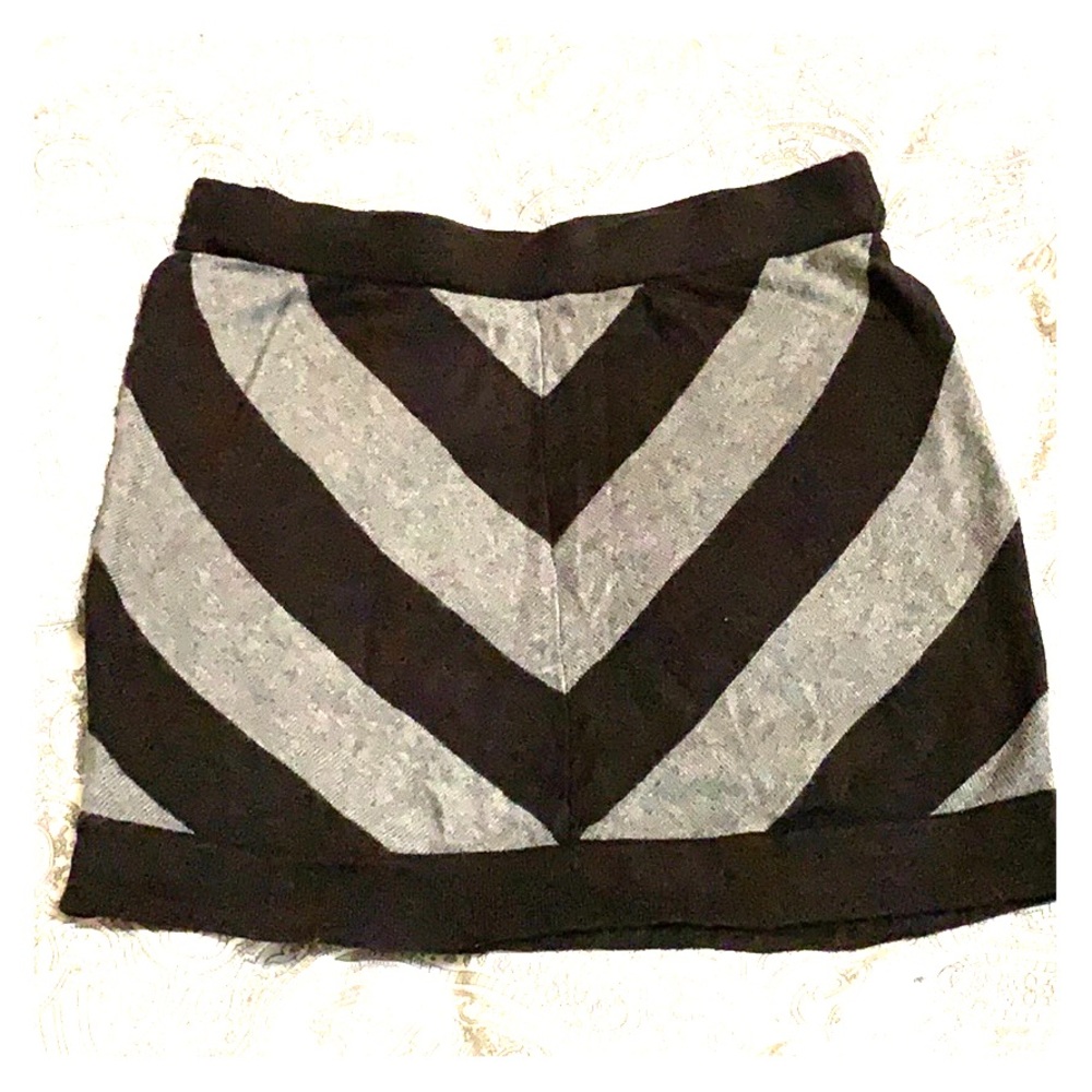 Knit black and gray chevron skirt by Lux